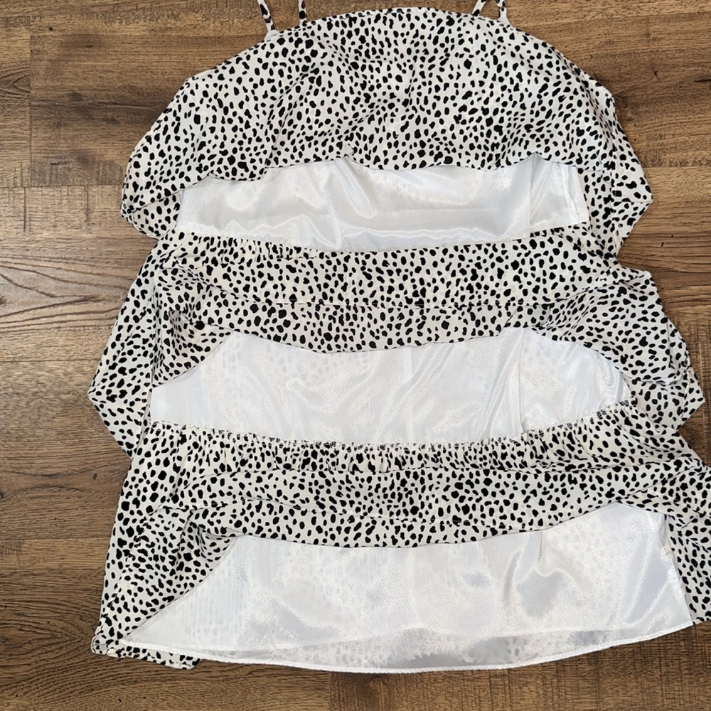 VINE & LOVE Black and White Spotted Dress - Picture 3 of 5